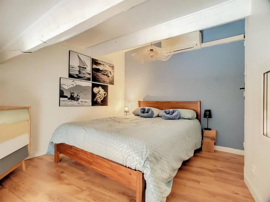 Un Balcon, Au Coeur Du Village カシ エクステリア 写真