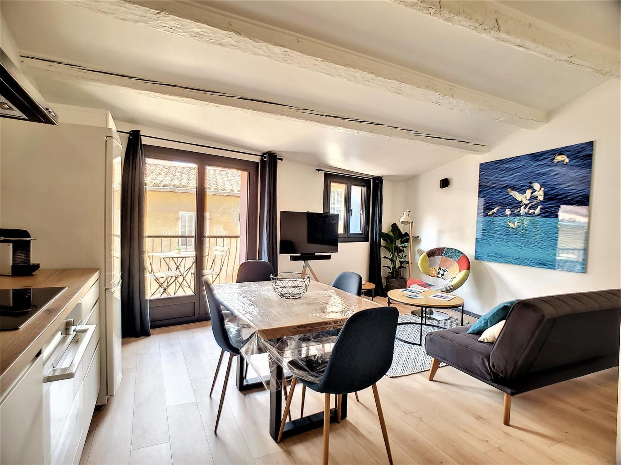Un Balcon, Au Coeur Du Village カシ エクステリア 写真